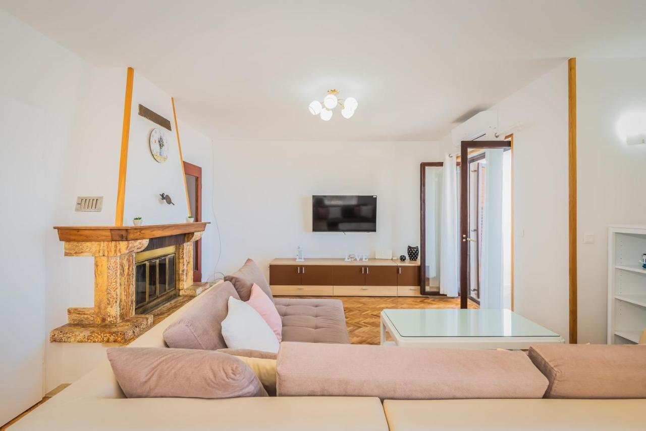 Adriatic Seaview Apartment Omiš Esterno foto
