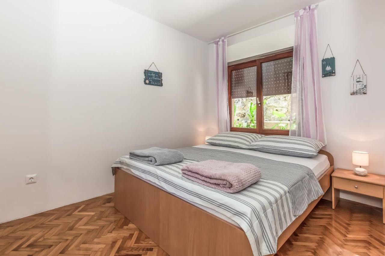 Adriatic Seaview Apartment Omiš Esterno foto
